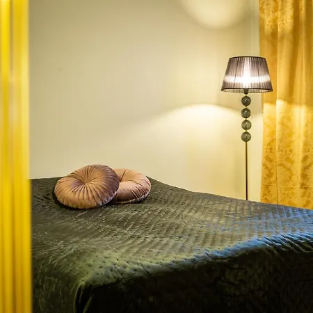 Kulkuri Hostellit * Hämeenlinna