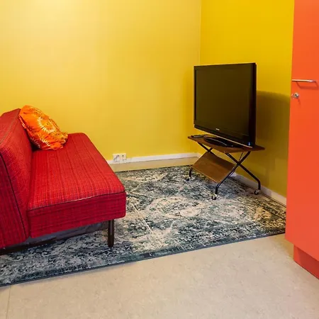 Kulkuri Hostellit Hämeenlinna